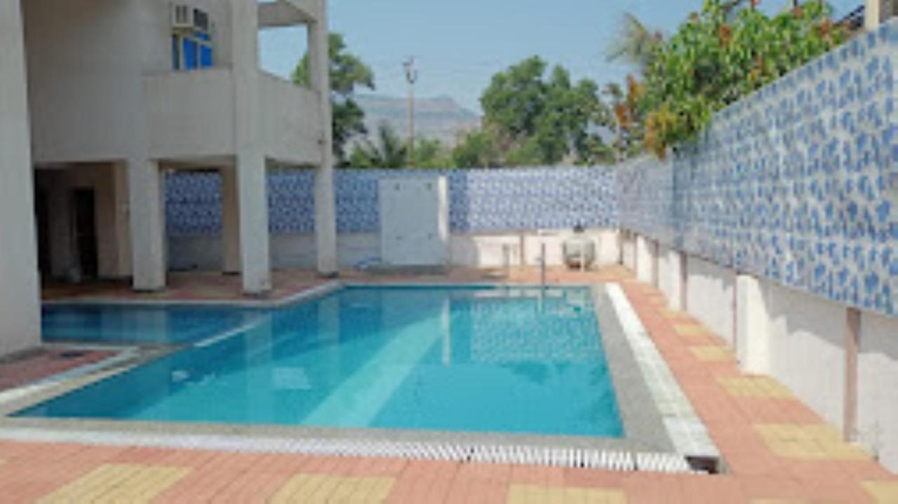 Janavi Resort Neral Esterno foto
